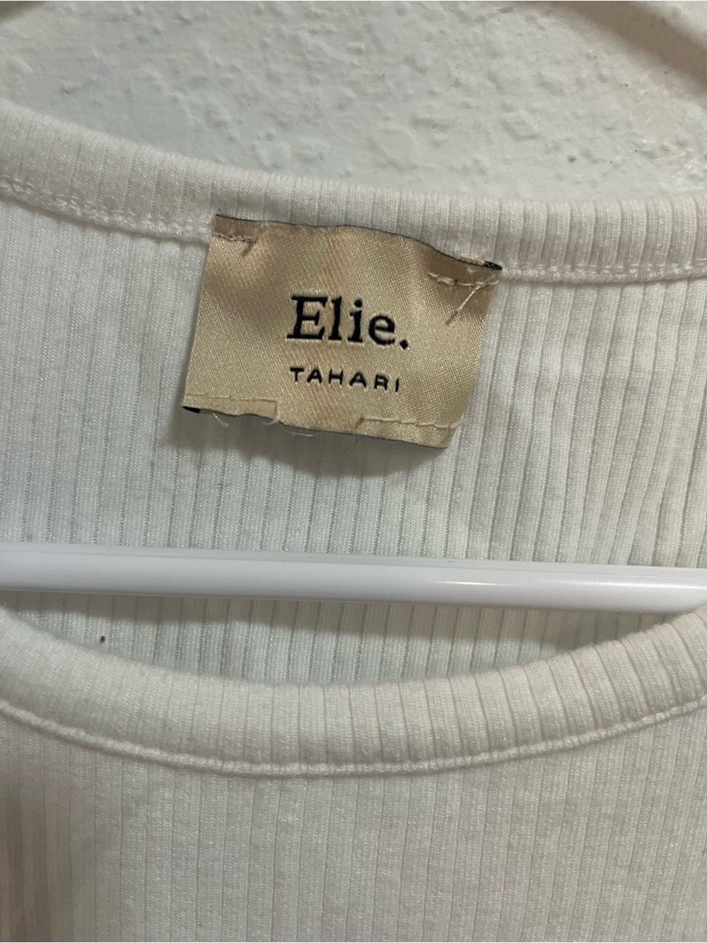 Elie Tahari White Ruffle Sleeve Ribbed Tank - Picture 2 of 5